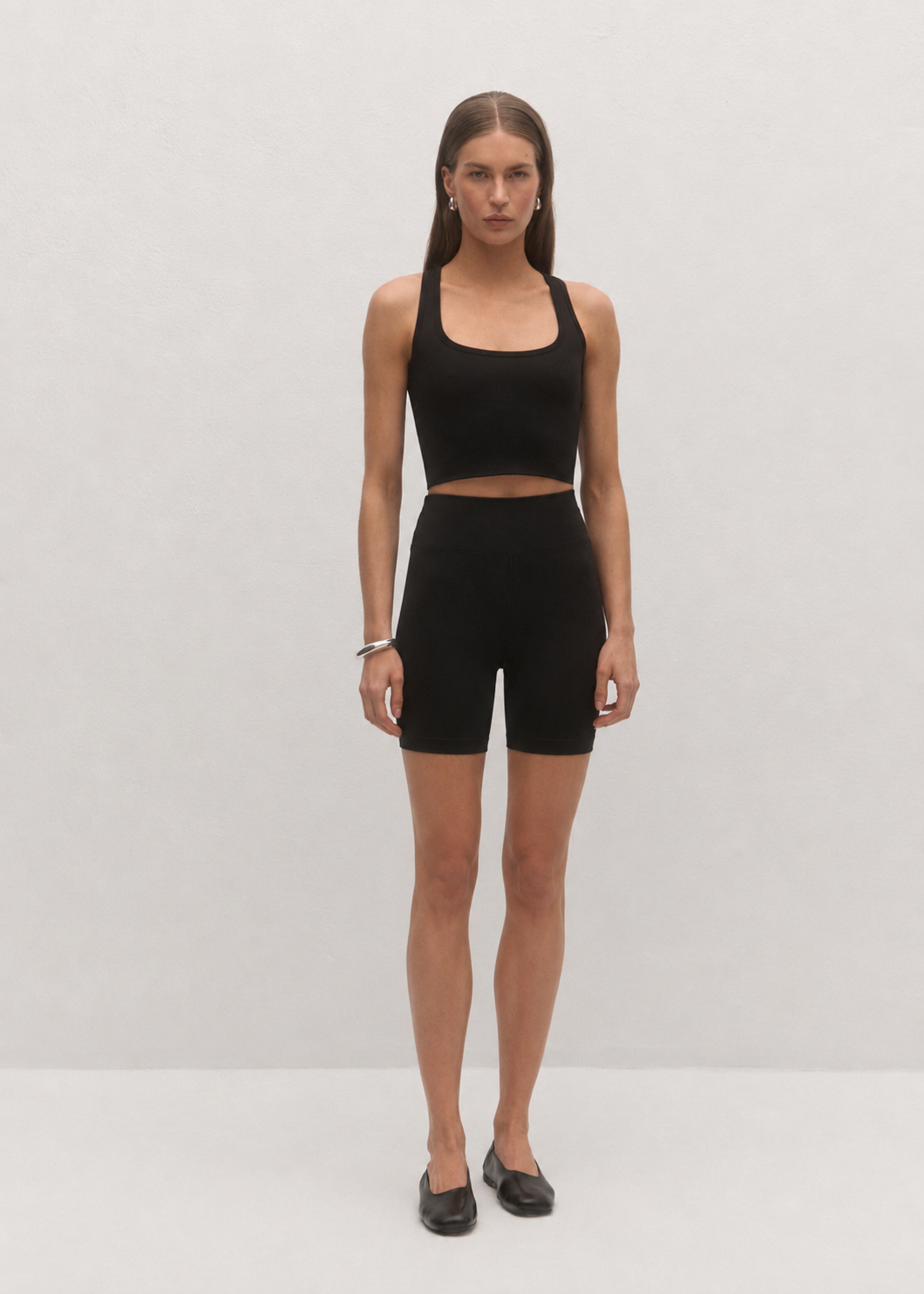 KRÓTKIE LEGGINSY SHAPE BLACK LECOLLET