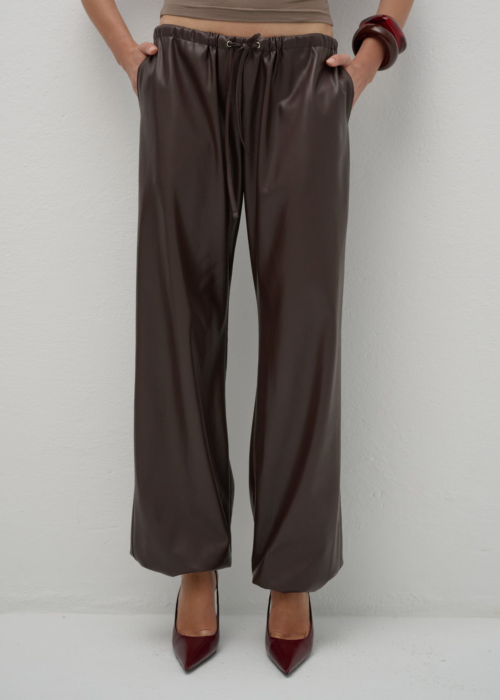 SPODNIE RONI FAUX LEATHER BROWN LECOLLET